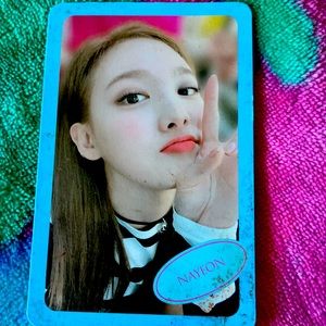 Rn I’m selling Jennie and nayeon